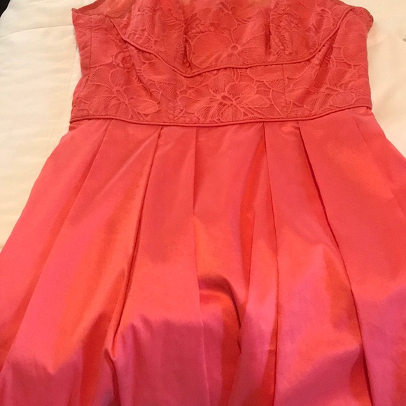 Dress - Picture 4 of 8